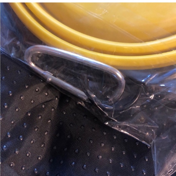 Green Treat Jar & Yellow Collapsible Food/Water Dish. NWOT - Picture 6 of 7